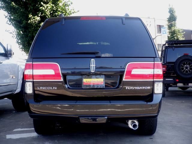 LINCOLN NAVIGATER 4W 2012 Image 31