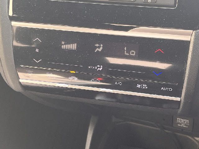 HONDA FIT HYBRID 2015 Image 31