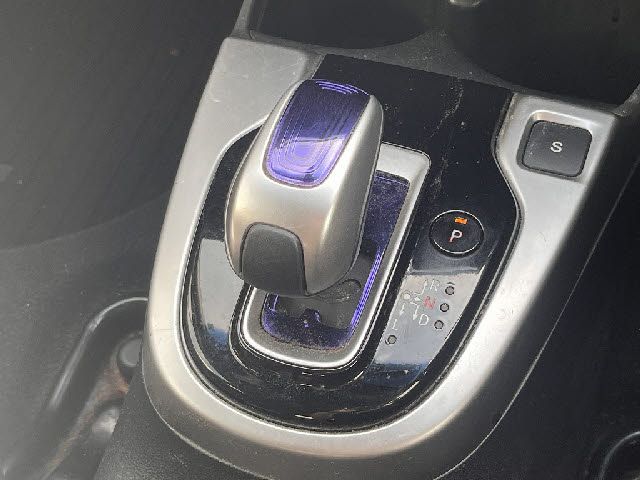 HONDA FIT HYBRID 2015 Image 31
