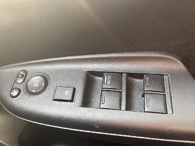 HONDA FIT HYBRID 2015 Image 31