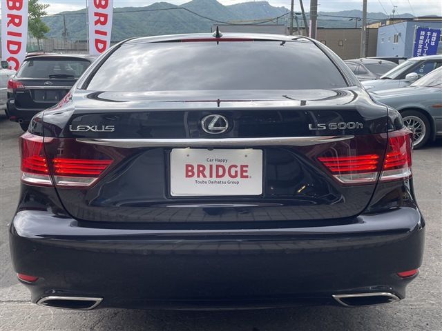 TOYOTA LEXUS LS600H 2014 Image 31