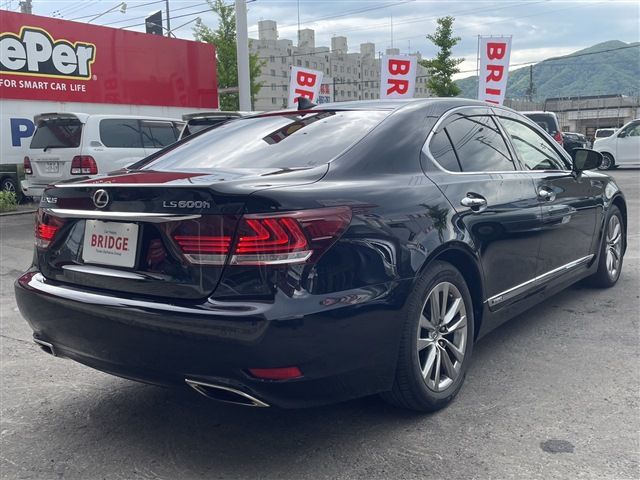 TOYOTA LEXUS LS600H 2014 Image 31