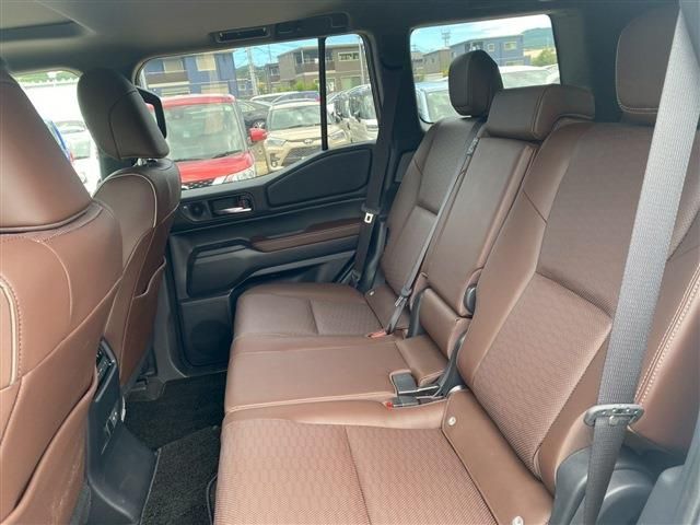 TOYOTA LANDCRUISER 250 2024 Image 31