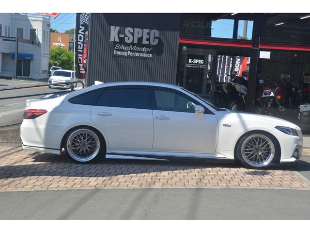 TOYOTA CROWN SEDAN HYBRID 2018 Image 31