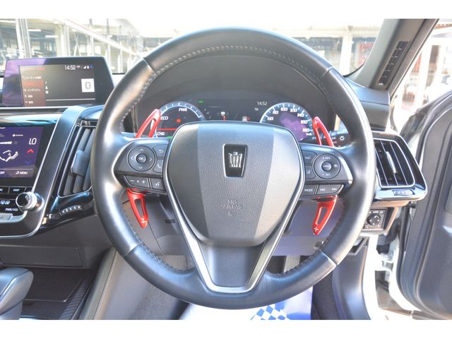 TOYOTA CROWN SEDAN HYBRID 2018 Image 31