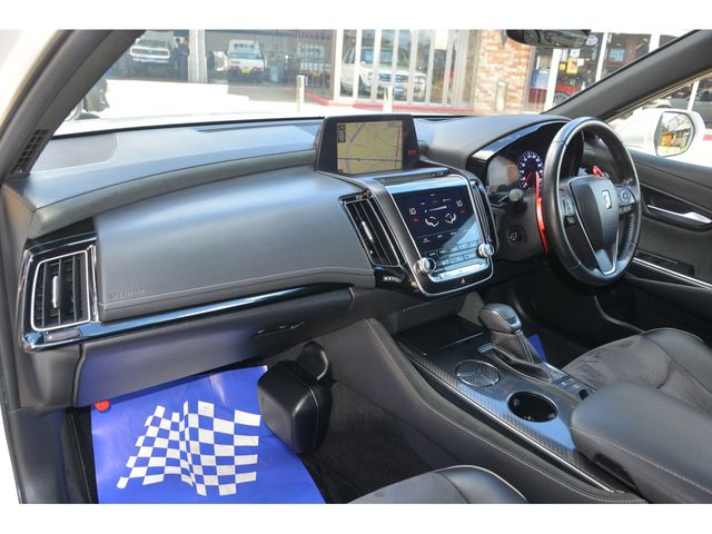 TOYOTA CROWN SEDAN HYBRID 2018 Image 31