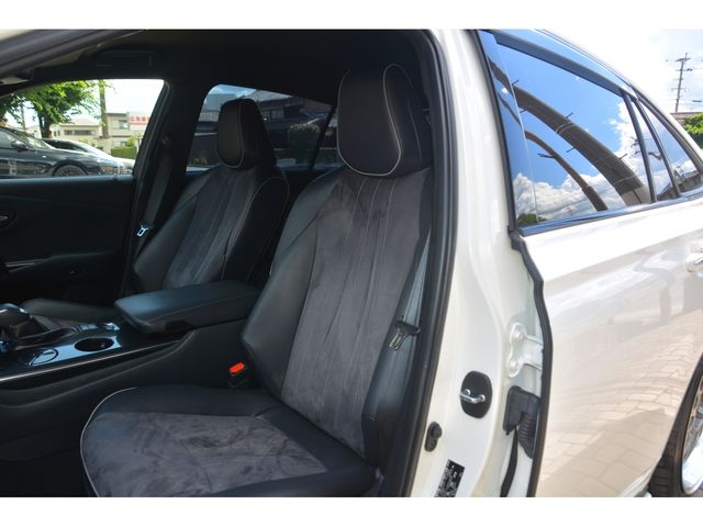 TOYOTA CROWN SEDAN HYBRID 2018 Image 31