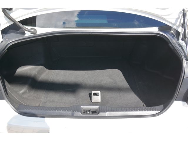 TOYOTA CROWN SEDAN HYBRID 2018 Image 31