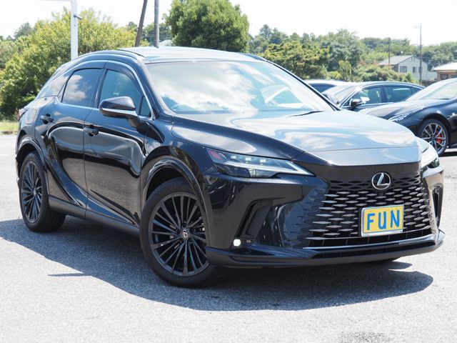 TOYOTA LEXUS RX450H+ 2023 Image 31