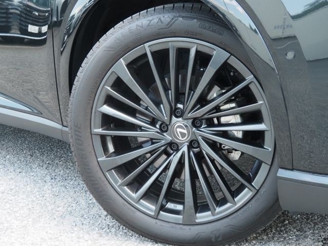 TOYOTA LEXUS RX450H+ 2023 Image 31