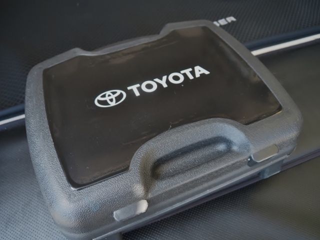 TOYOTA LANDCRUISER WAGON 2018 Image 31