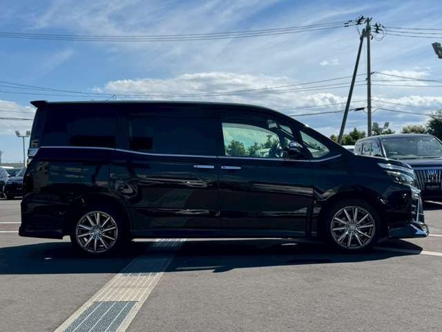 TOYOTA VOXY 4WD 2019 Image 31