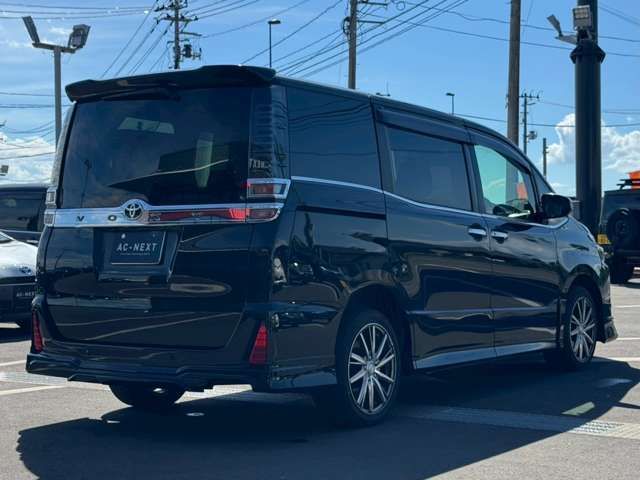 TOYOTA VOXY 4WD 2019 Image 31