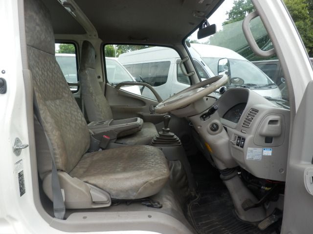 TOYOTA DYNA 2014 Image 31