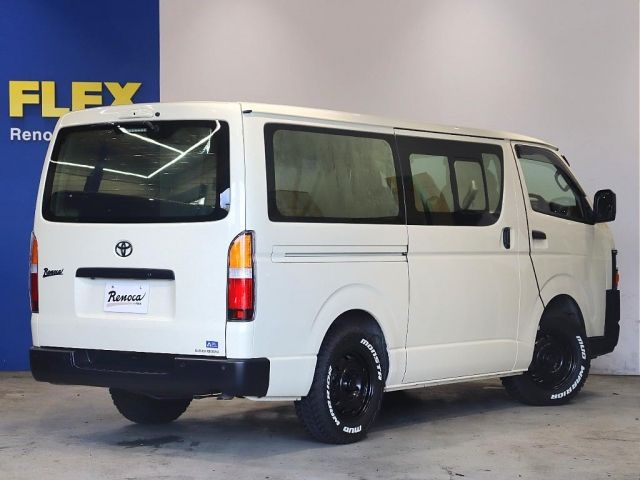 TOYOTA HIACE VAN 4WD 2022 Image 31