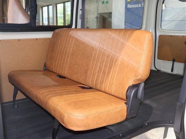 TOYOTA HIACE VAN 4WD 2022 Image 31