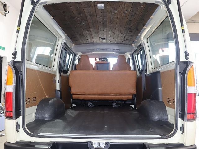 TOYOTA HIACE VAN 4WD 2022 Image 31