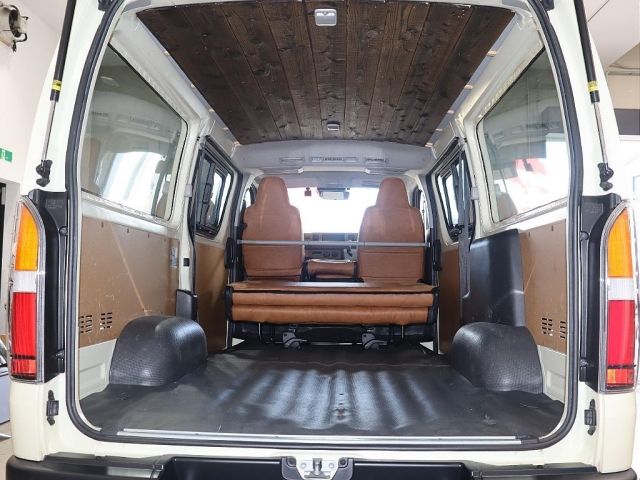 TOYOTA HIACE VAN 4WD 2022 Image 31