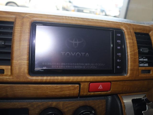 TOYOTA HIACE VAN 4WD 2022 Image 31