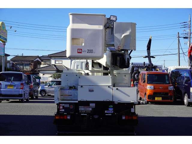 MITSUBISHI CANTER 2018 Image 31