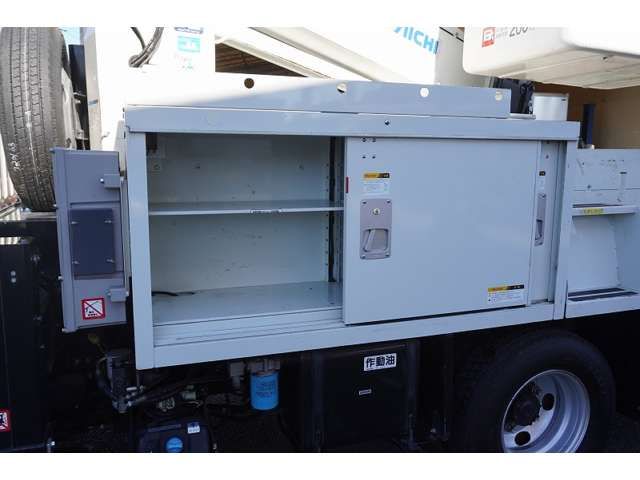 MITSUBISHI CANTER 2018 Image 31