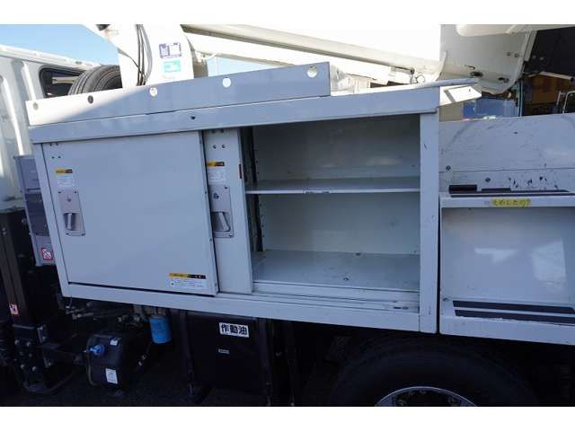 MITSUBISHI CANTER 2018 Image 31