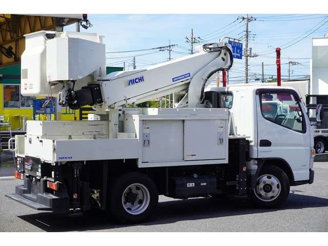 MITSUBISHI CANTER 2018 Image 31