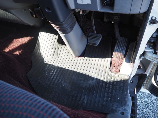 MITSUBISHI CANTER 2014 Image 31