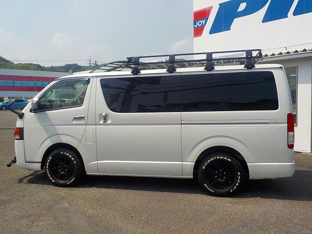 TOYOTA HIACE VAN 2WD 2021 Image 31