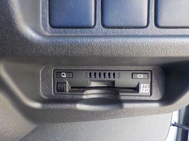 TOYOTA HIACE VAN 2WD 2021 Image 31