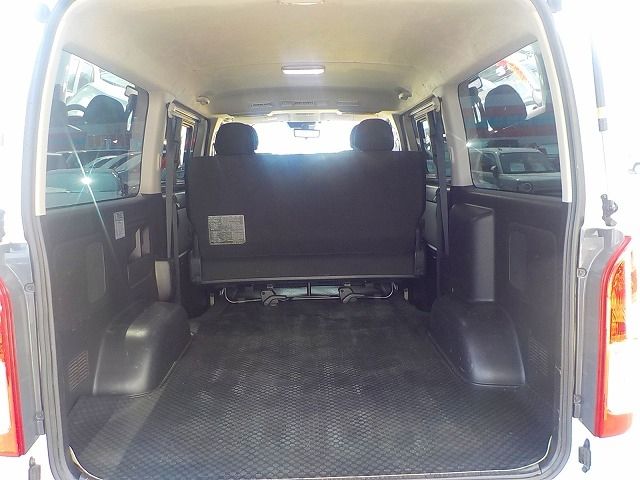 TOYOTA HIACE VAN 2WD 2021 Image 31