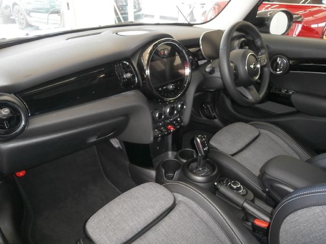 BMW MINI COOPER 5DOOR 2021 Image 31
