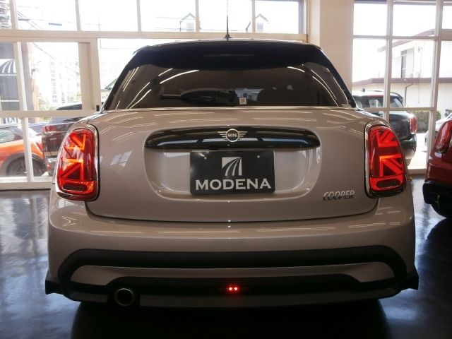 BMW MINI COOPER 5DOOR 2021 Image 31