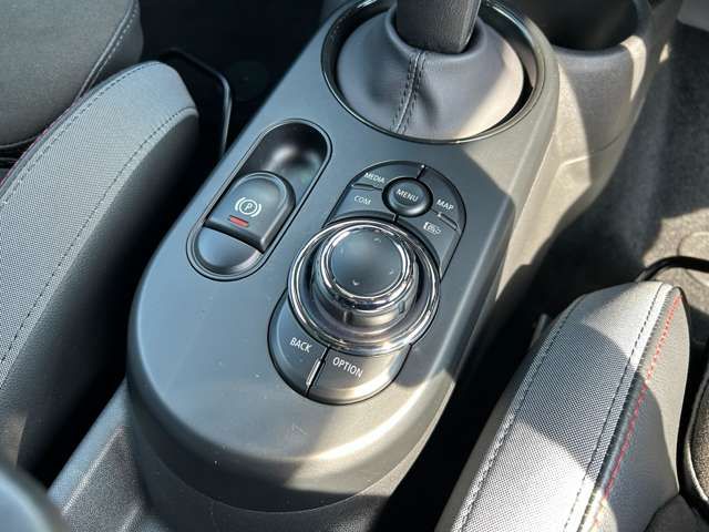 BMW MINI 2022 Image 31