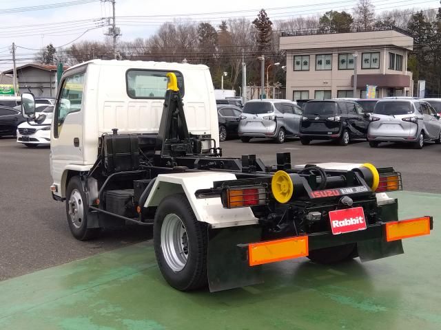 ISUZU ELF 2011 Image 31