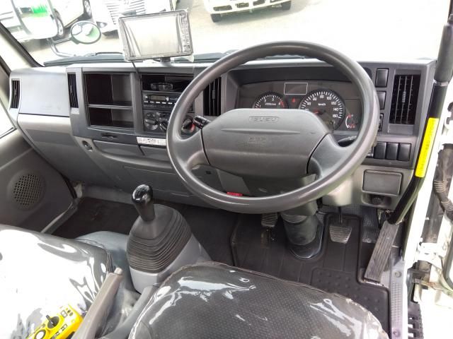 ISUZU ELF 2011 Image 31