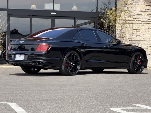 BENTLEY BENTLEY 2023 Image 31