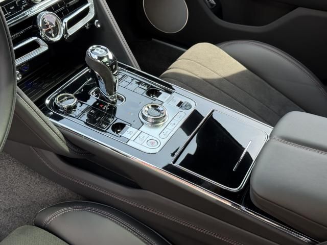 BENTLEY BENTLEY 2023 Image 31