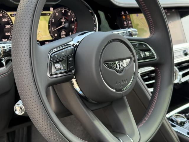 BENTLEY BENTLEY 2023 Image 31