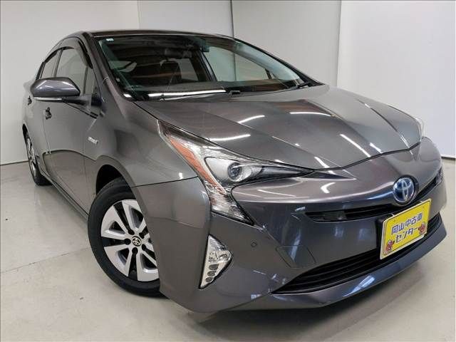 TOYOTA PRIUS 2016 Image 31
