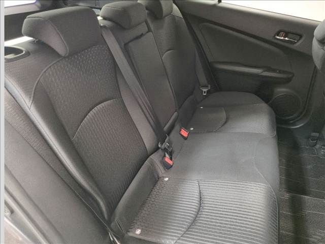 TOYOTA PRIUS 2016 Image 31