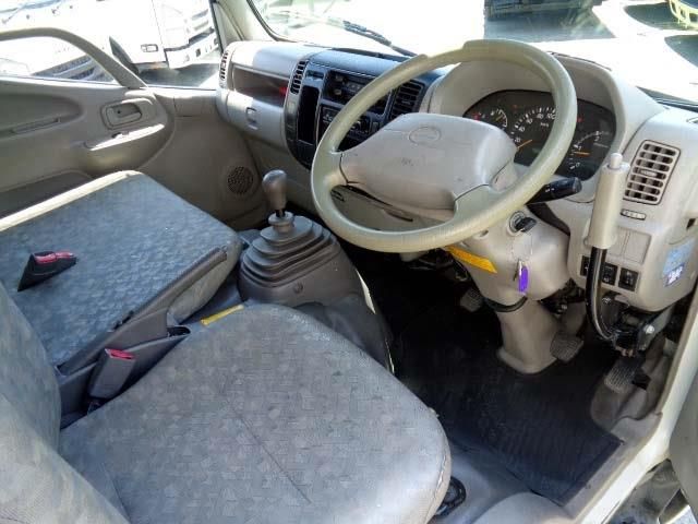 HINO DUTRO 2008 Image 31