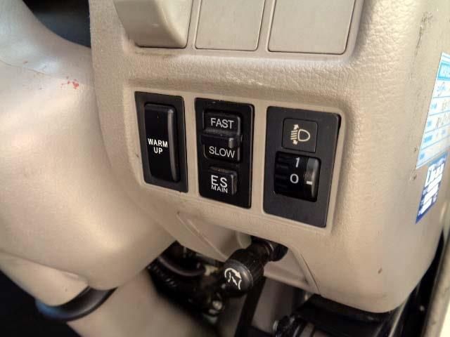 HINO DUTRO 2008 Image 31