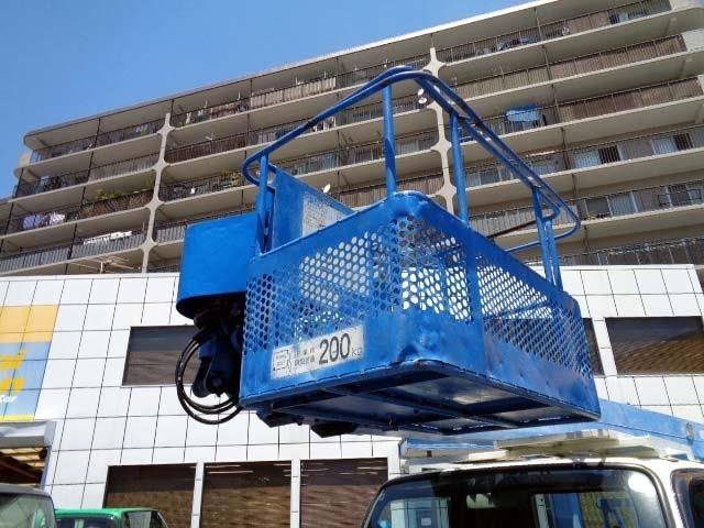 HINO DUTRO 2008 Image 31