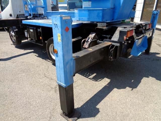 HINO DUTRO 2008 Image 31