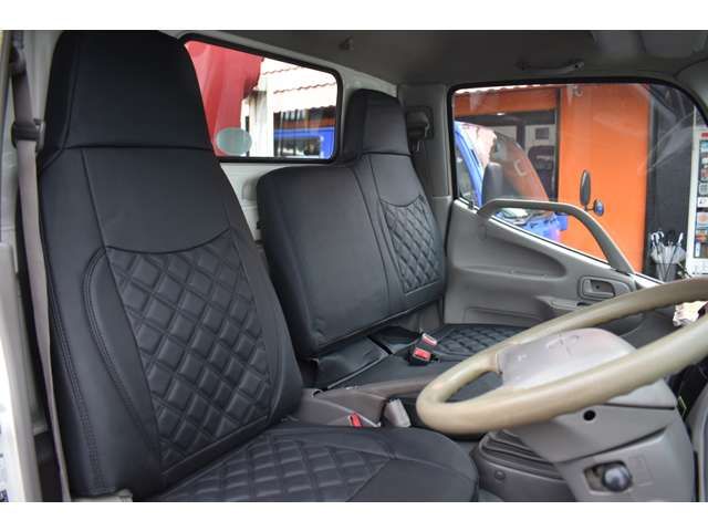 HINO DUTRO 2008 Image 31