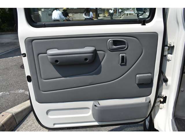 TOYOTA DYNA 2016 Image 31