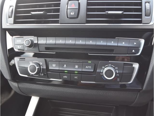 BMW 1SERIES 2015 Image 31