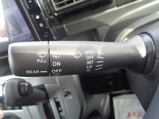 DAIHATSU WAKE 2015 Image 31