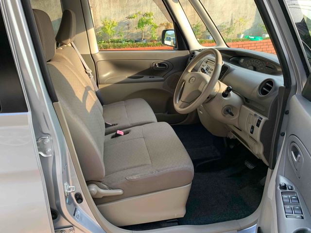 DAIHATSU TANTO 2012 Image 31